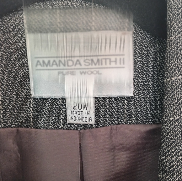 Amanda Smith II Pure Wool Blazer Jacket Gray Pin Stripped US Plus Size 20W - Picture 2 of 12